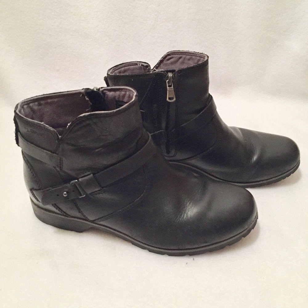 Teva Ankle Boot size 8
